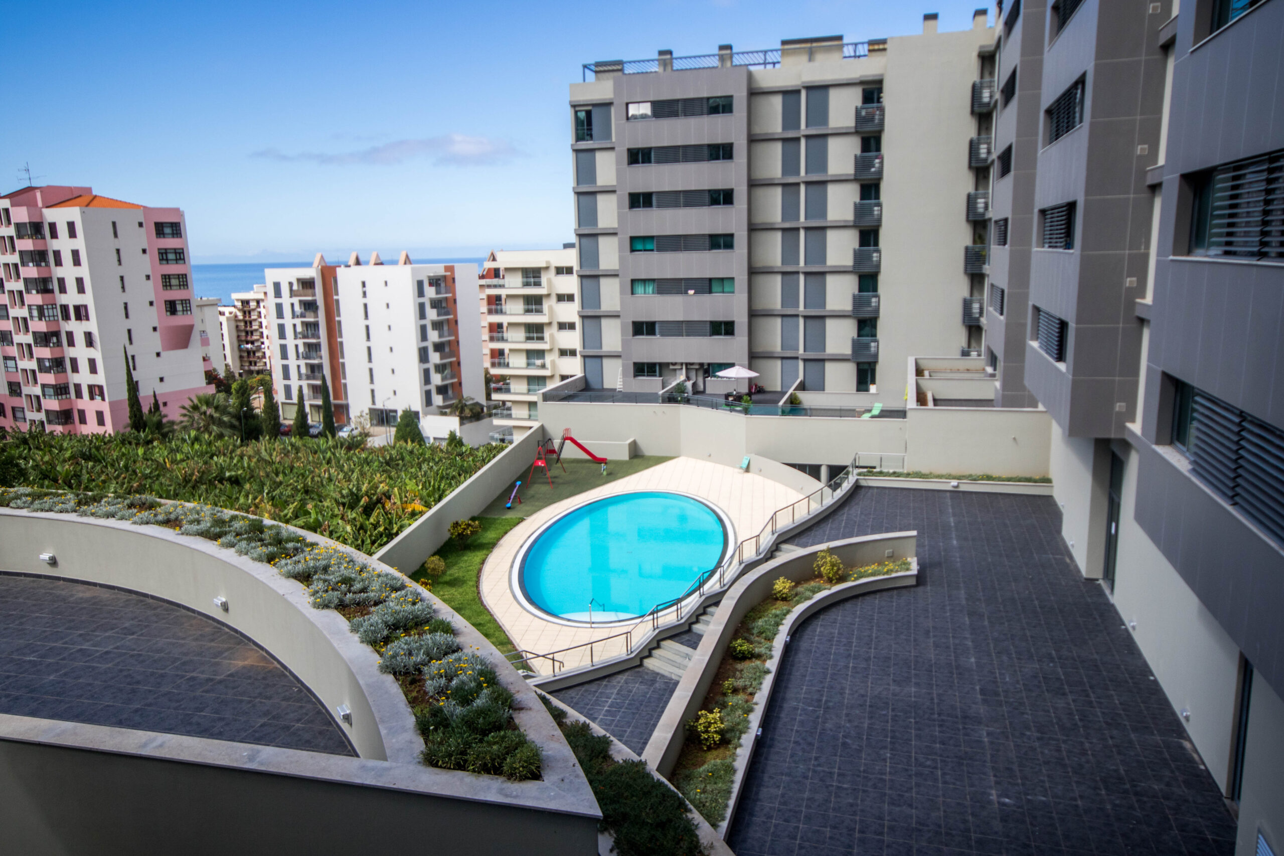 Apartamento T3+1 com Piscina em São Martinho, Funchal