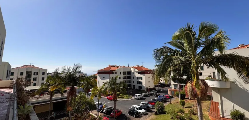 Apartment T3 Duplex for sale in Funchal